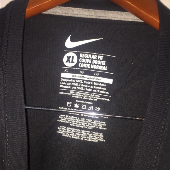 Nike t-shirt - Picture 2 of 2